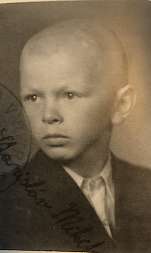 Stan Mikita Passport